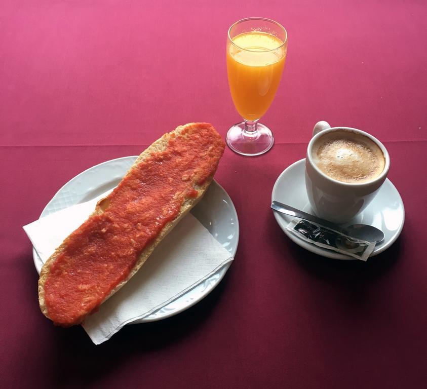 Hostal La Cortijana Logroño Esterno foto