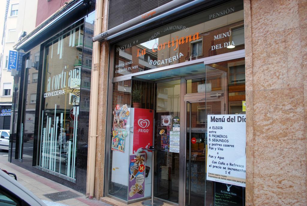Hostal La Cortijana Logroño Esterno foto