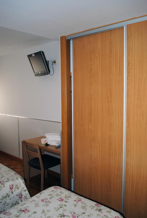 Hostal La Cortijana Logroño Esterno foto