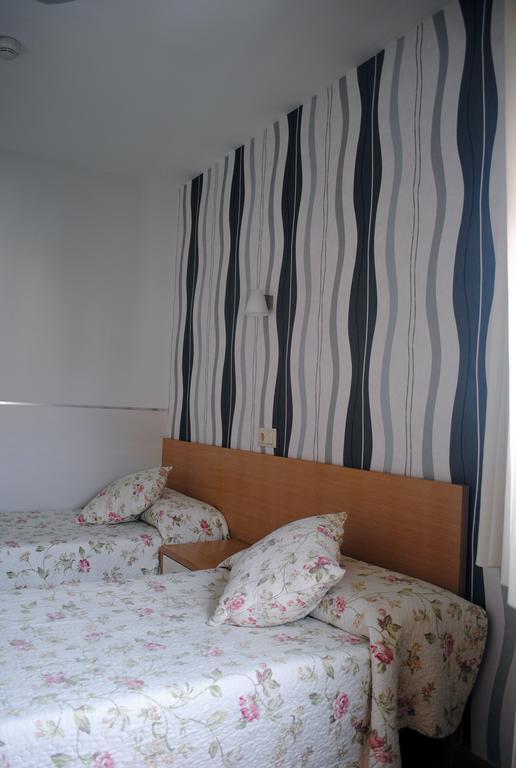 Hostal La Cortijana Logroño Esterno foto