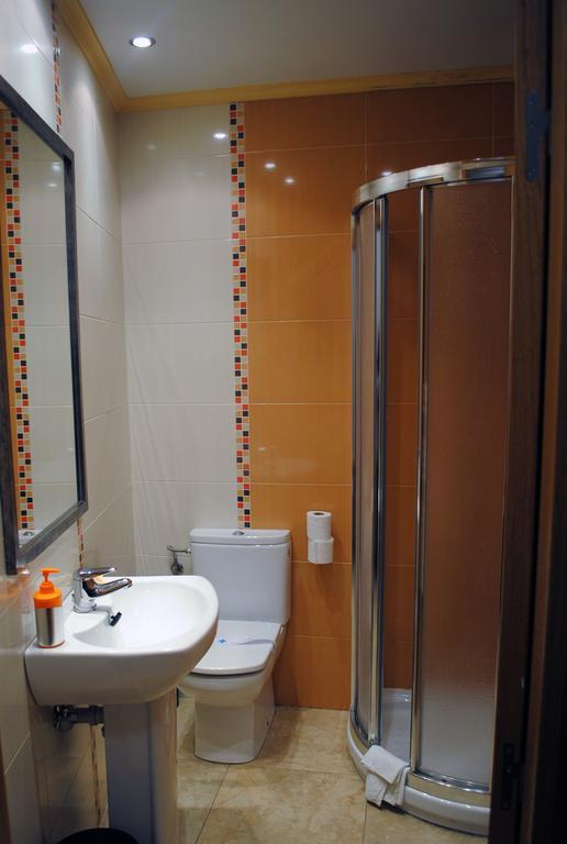 Hostal La Cortijana Logroño Esterno foto