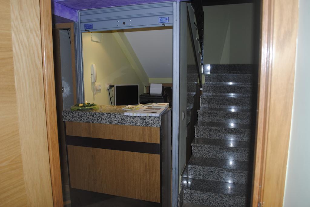 Hostal La Cortijana Logroño Esterno foto
